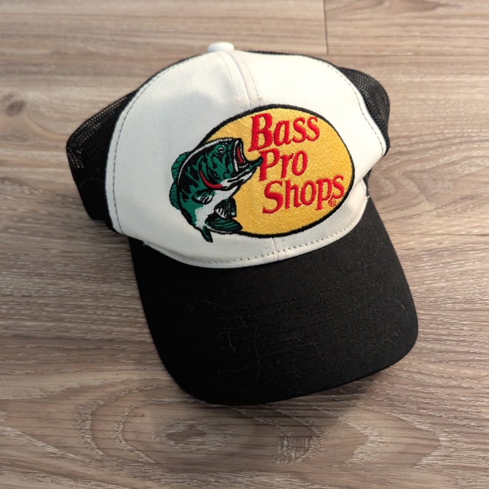 Vintage Bass Pro Shops Snapback Mesh Trucker Dad Hat